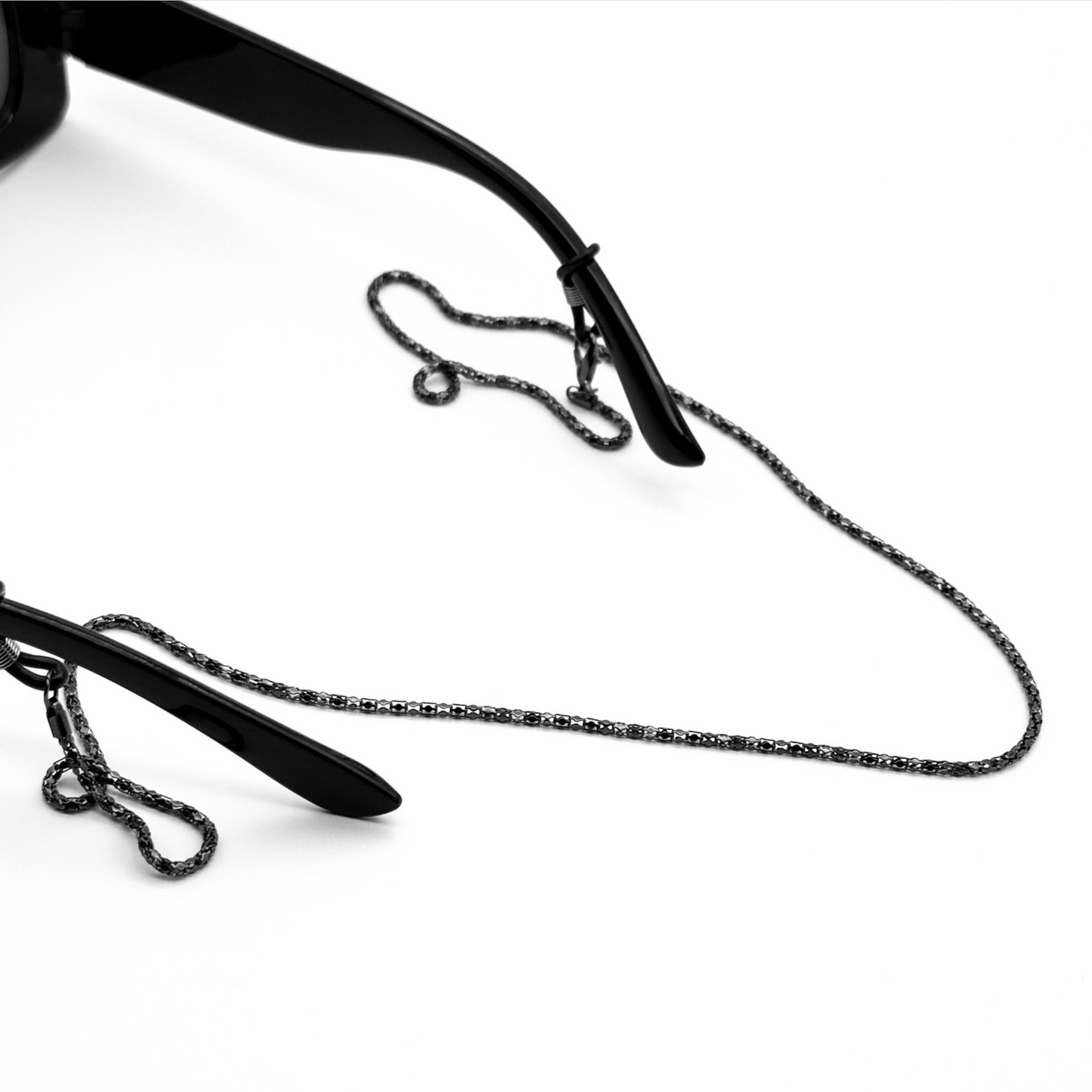 La chaine à lunettes pratique, stylée et moderne 3