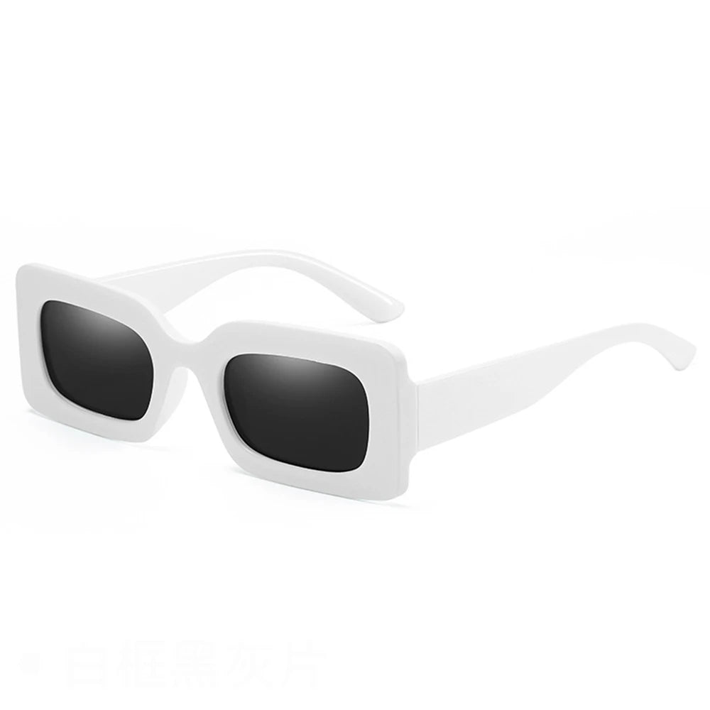 Les lunettes de soirée en forme rectangulaire monture large blanche