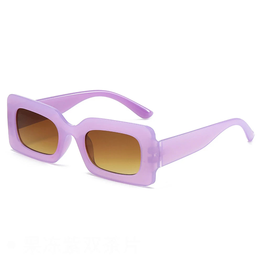 Les lunettes de soirée en forme rectangulaire monture large mauve
